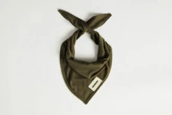#TRIANGLE SCARF OLIVE